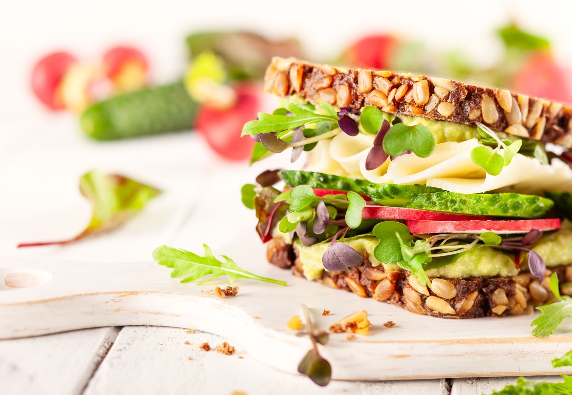 Jeśli profil lipidowy jest zaburzony, a normy cholesterolu LDL przekroczone, warto wdrożyć dietę na obniżenie cholesterolu. Jakie składniki wybrać? Sterole roślinne to najprostszy i najskuteczniejszy sposób.